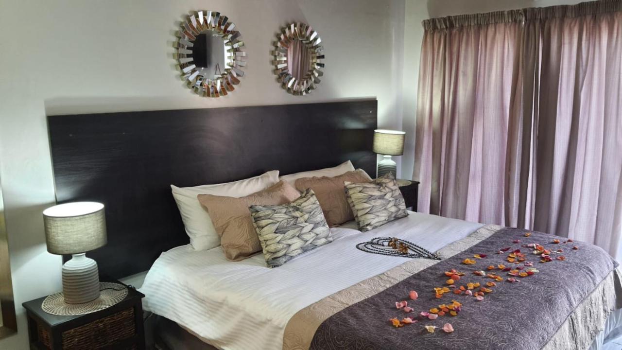 Gemstone Guest House Клерксдорп Екстериор снимка