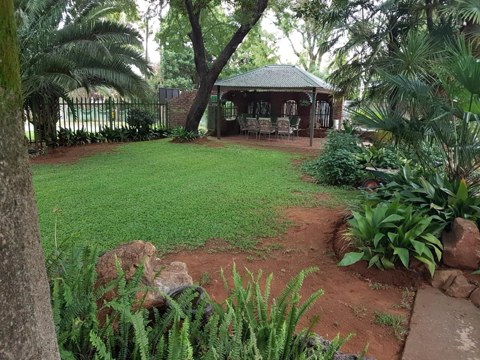 Gemstone Guest House Клерксдорп Екстериор снимка