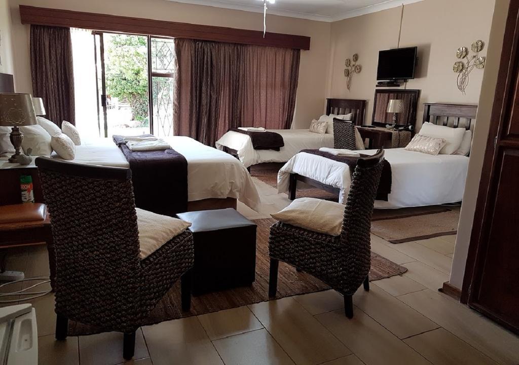 Gemstone Guest House Клерксдорп Екстериор снимка